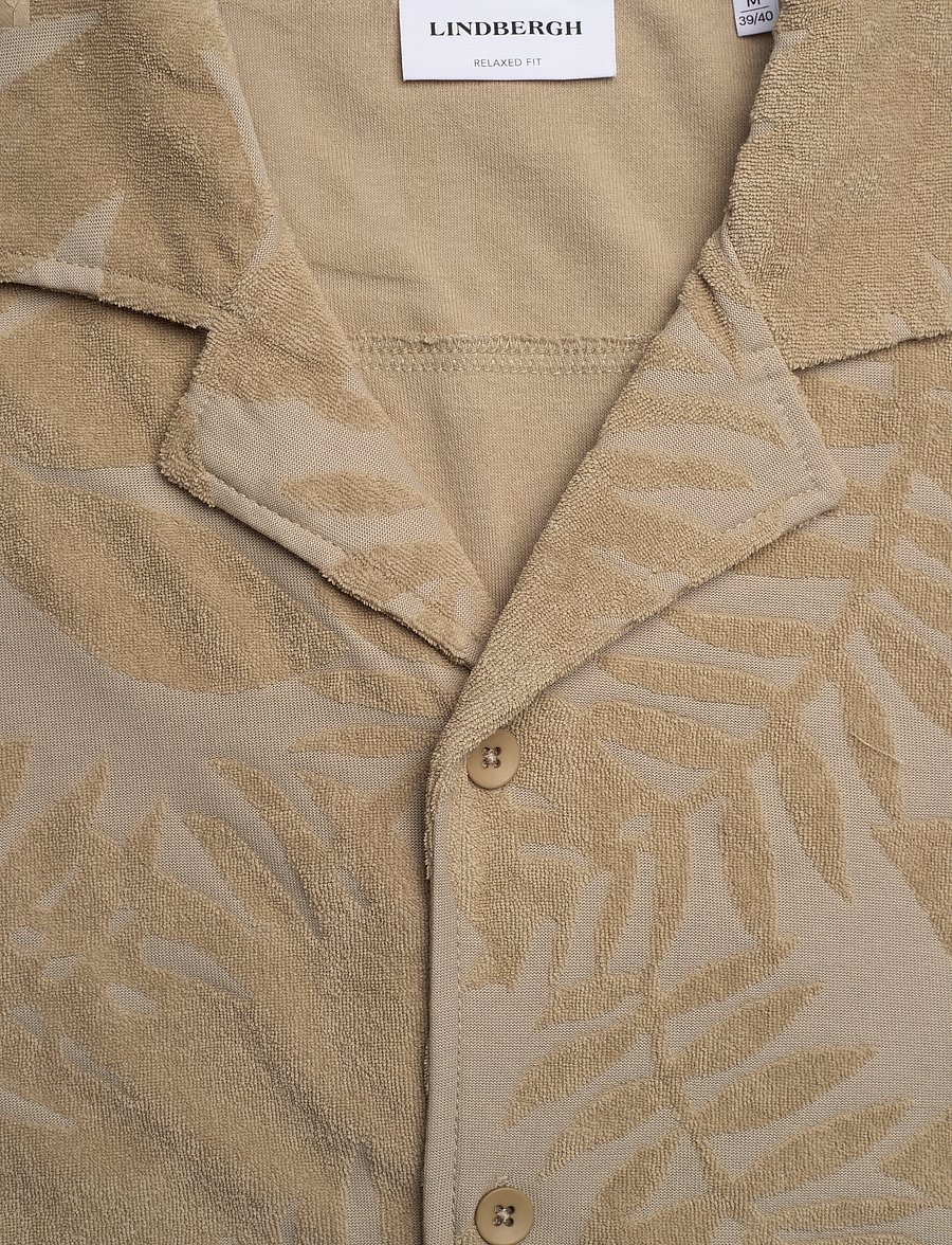 Lindbergh - Frotté shirt Y/D S/S - kurzarmhemden - stone - 2
