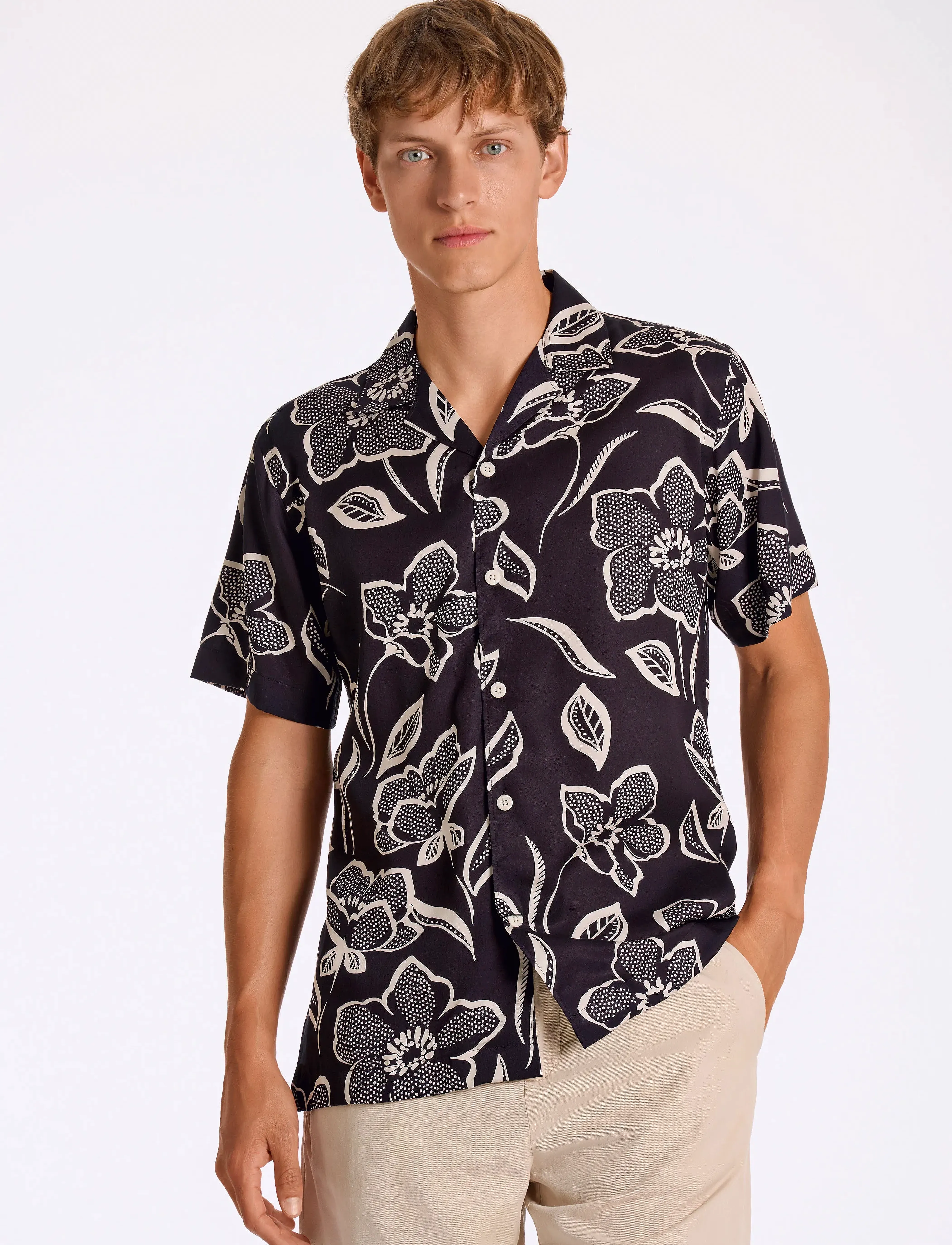 Lindbergh AOP Lyocell shirt S/S - Skjorter - BLACK / black