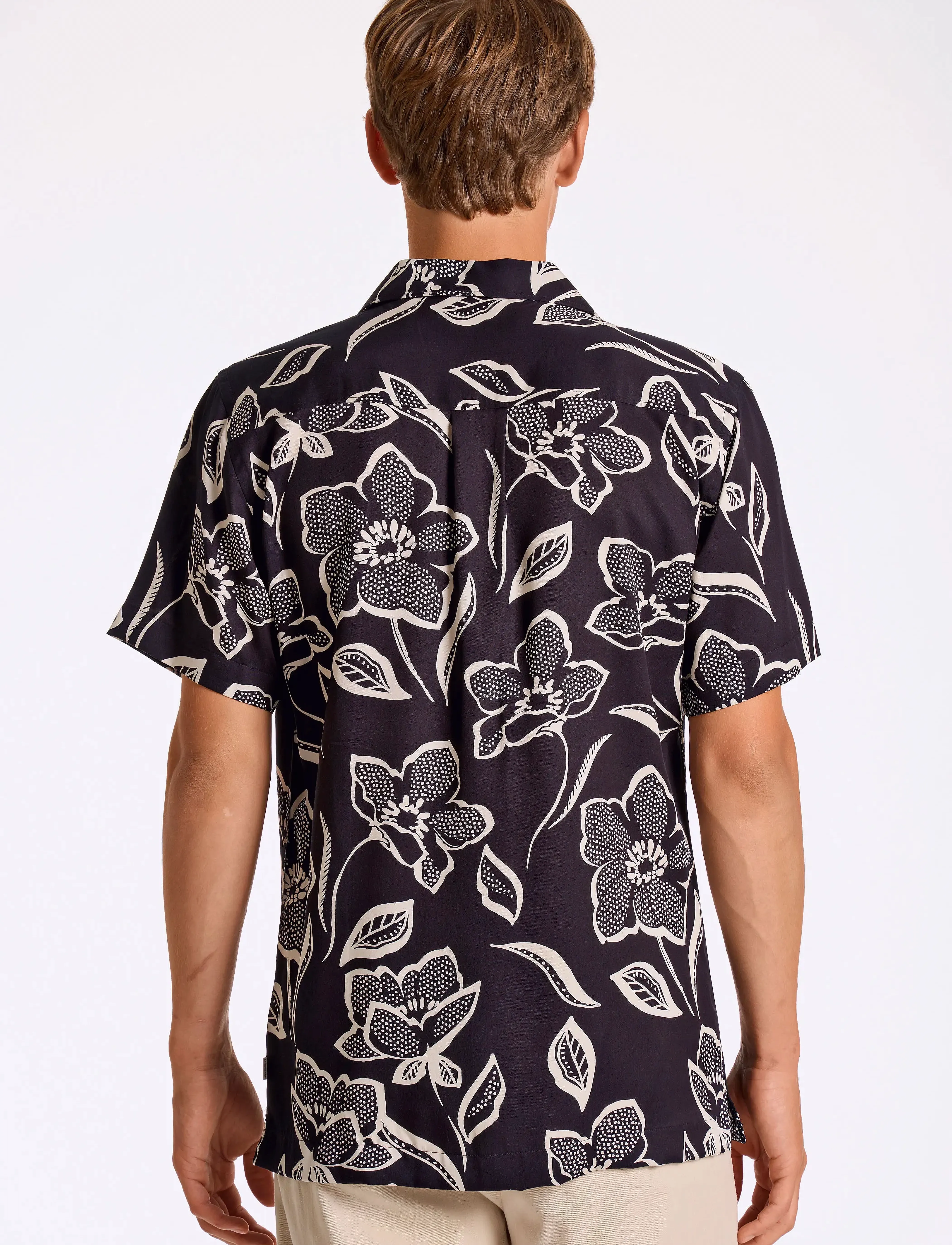 Lindbergh - AOP Lyocell shirt S/S - krekli ar īsām piedurknēm - black - 3