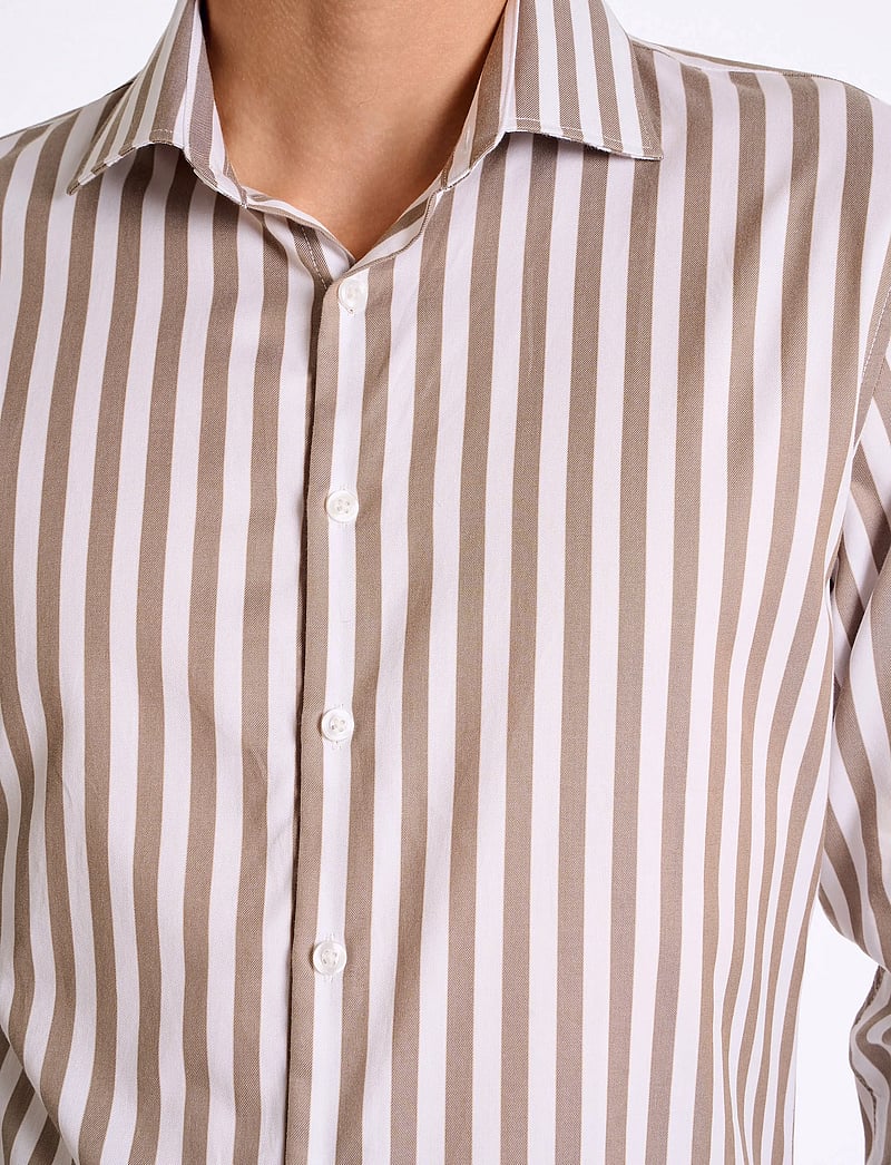 Lindbergh - Striped shirt L/S - stribede skjorter - stone - 5