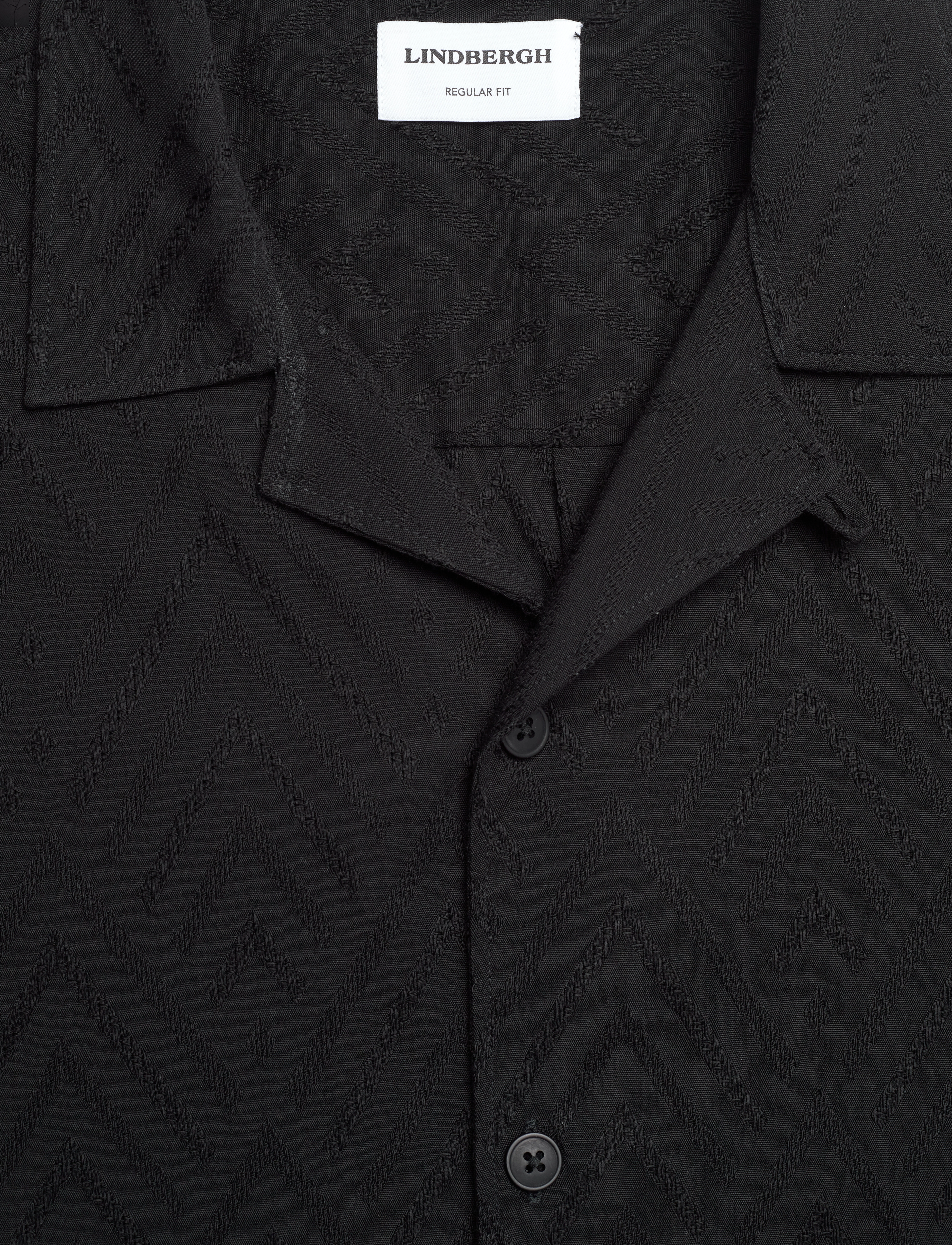Lindbergh - Textured viscose shirt S/S - short-sleeved shirts - black - 2