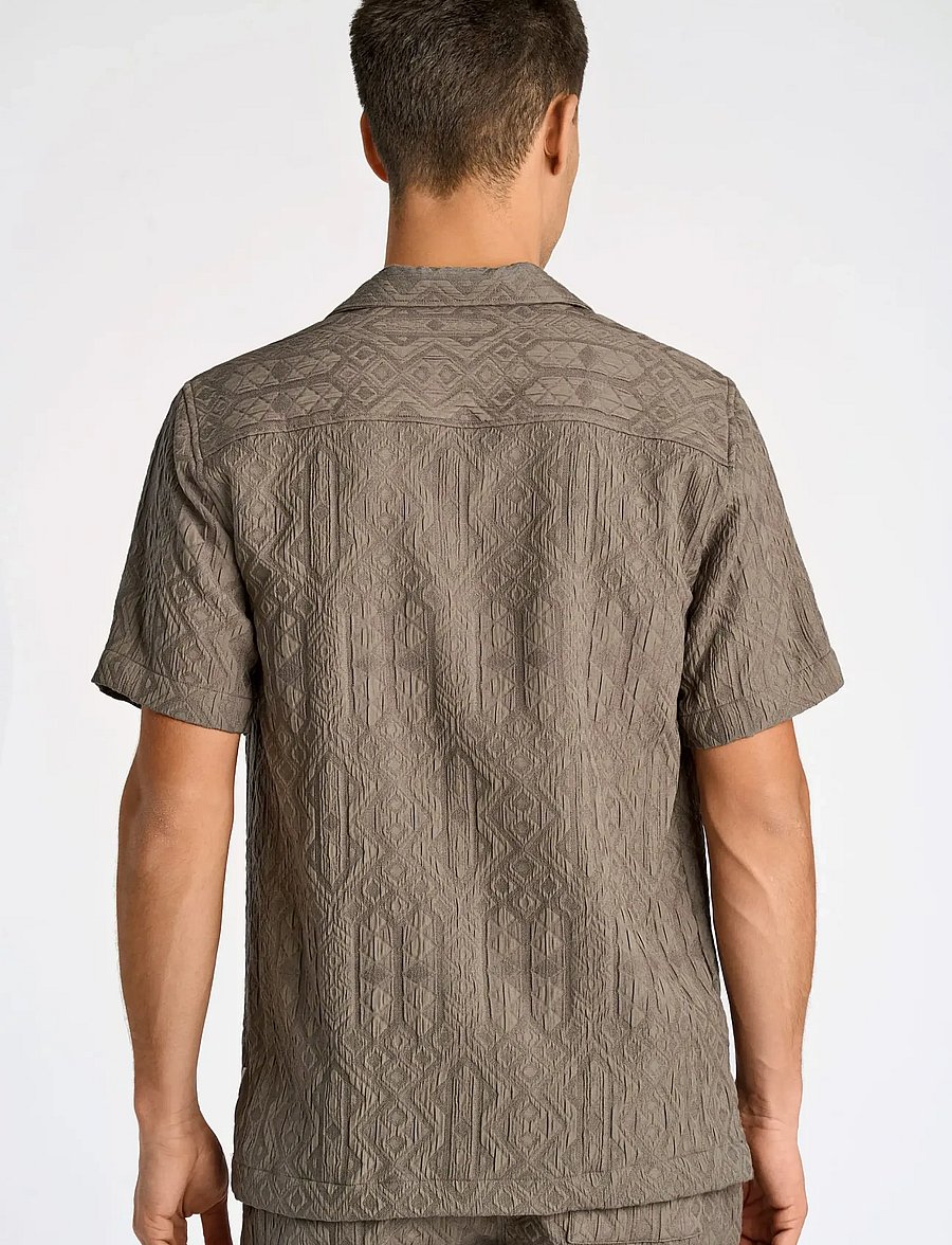 Lindbergh - Textured shirt S/S - short-sleeved shirts - dk khaki - 4