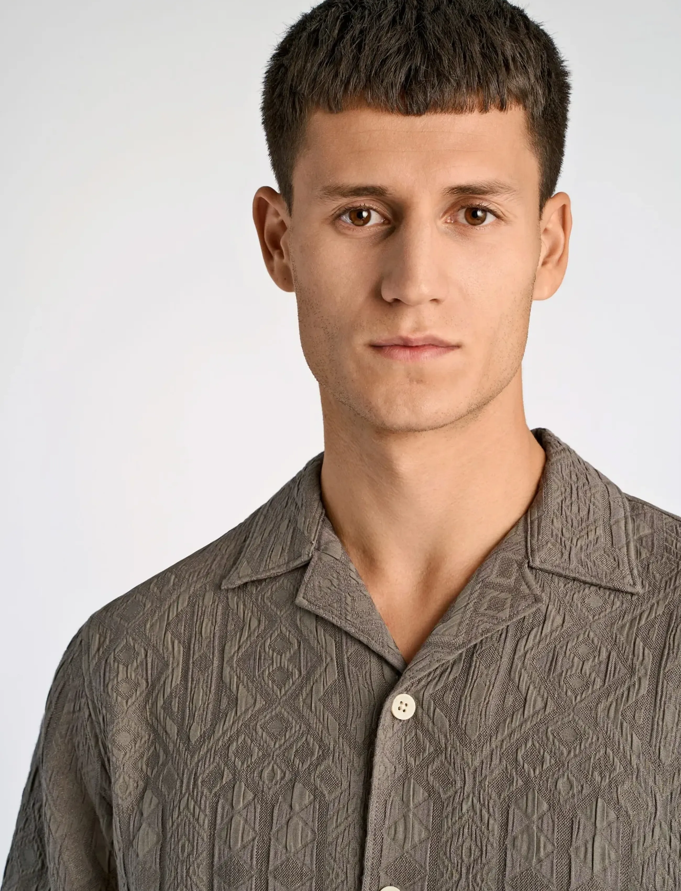 Lindbergh - Textured shirt S/S - kortærmede skjorter - dk khaki - 5