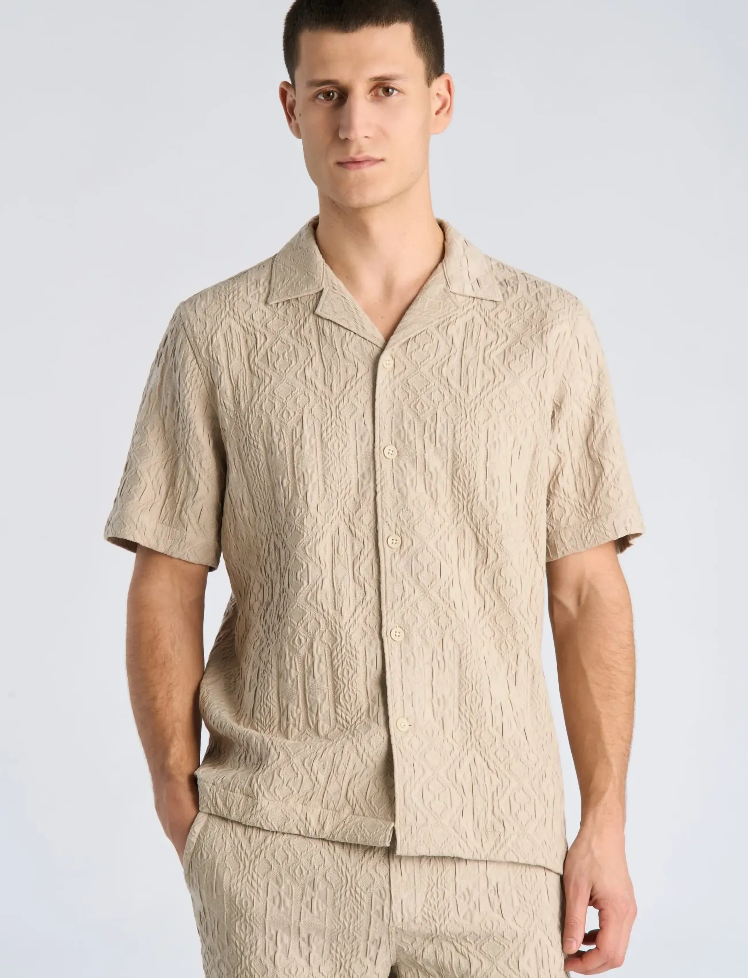 Lindbergh - Textured shirt S/S - lühikeste varrukatega särgid - stone - 3
