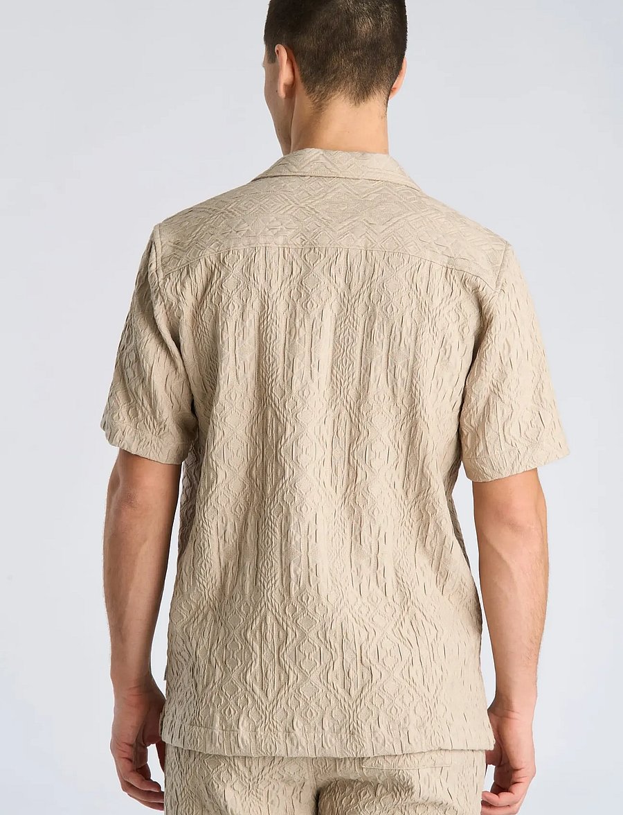 Lindbergh - Textured shirt S/S - short-sleeved shirts - stone - 4