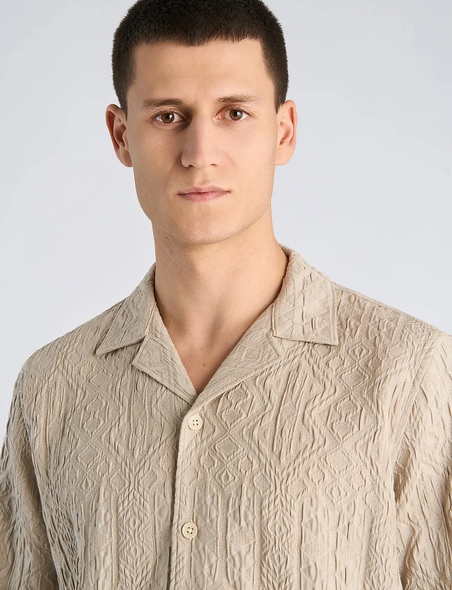 Lindbergh - Textured shirt S/S - short-sleeved shirts - stone - 5