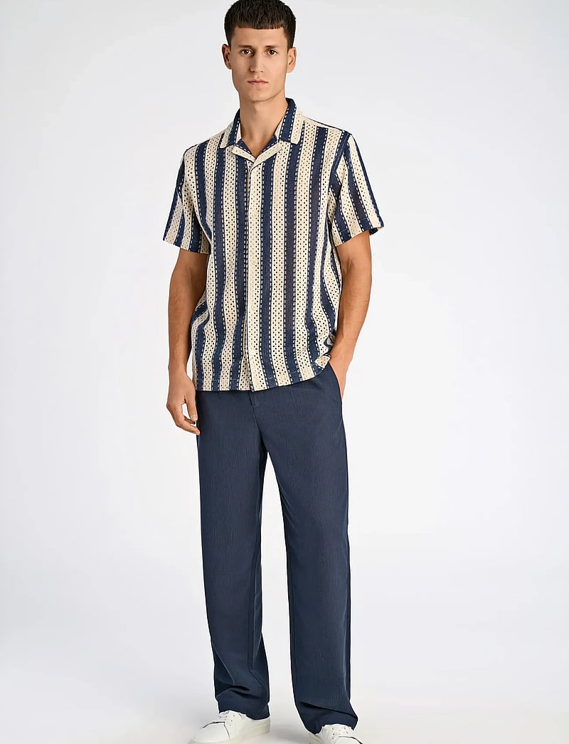 Lindbergh - Bold striped resort shirt S/S - chemises à rayures - navy - 0