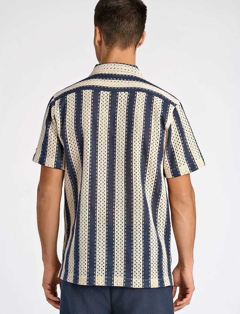 Lindbergh - Bold striped resort shirt S/S - chemises à rayures - navy - 4