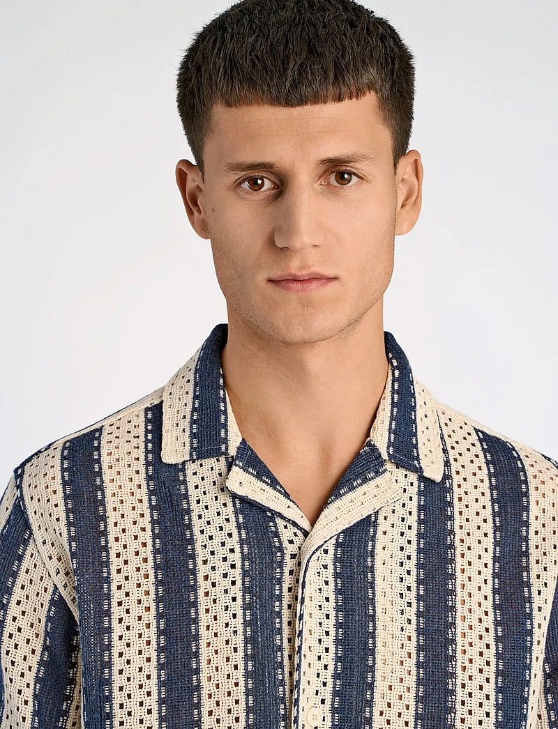 Lindbergh - Bold striped resort shirt S/S - chemises à rayures - navy - 5