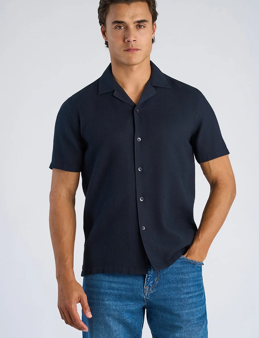 Lindbergh - Solid dobby cotton shirt S/S - kortärmade skjortor - navy - 3