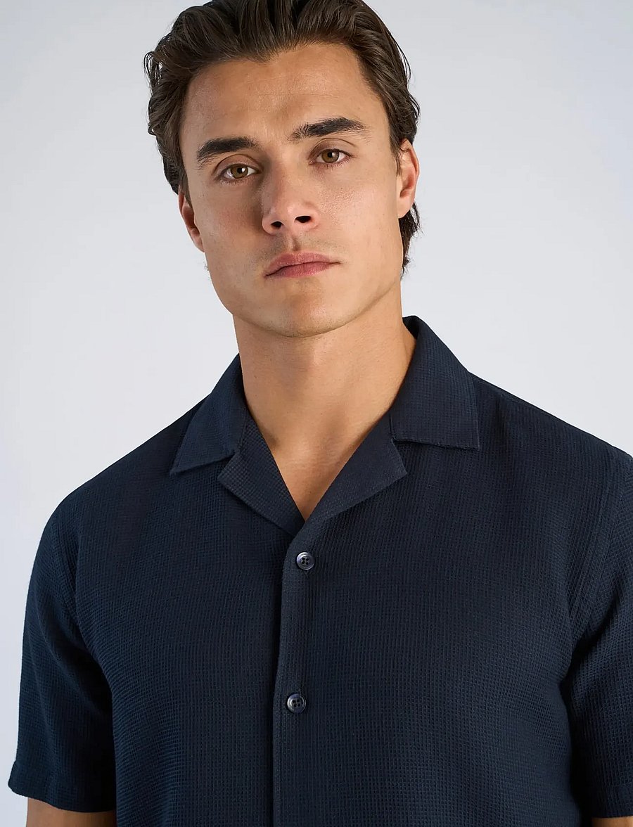 Lindbergh - Solid dobby cotton shirt S/S - kortärmade skjortor - navy - 5