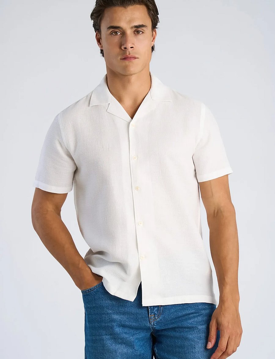Lindbergh - Solid dobby cotton shirt S/S - kortærmede skjorter - white - 3