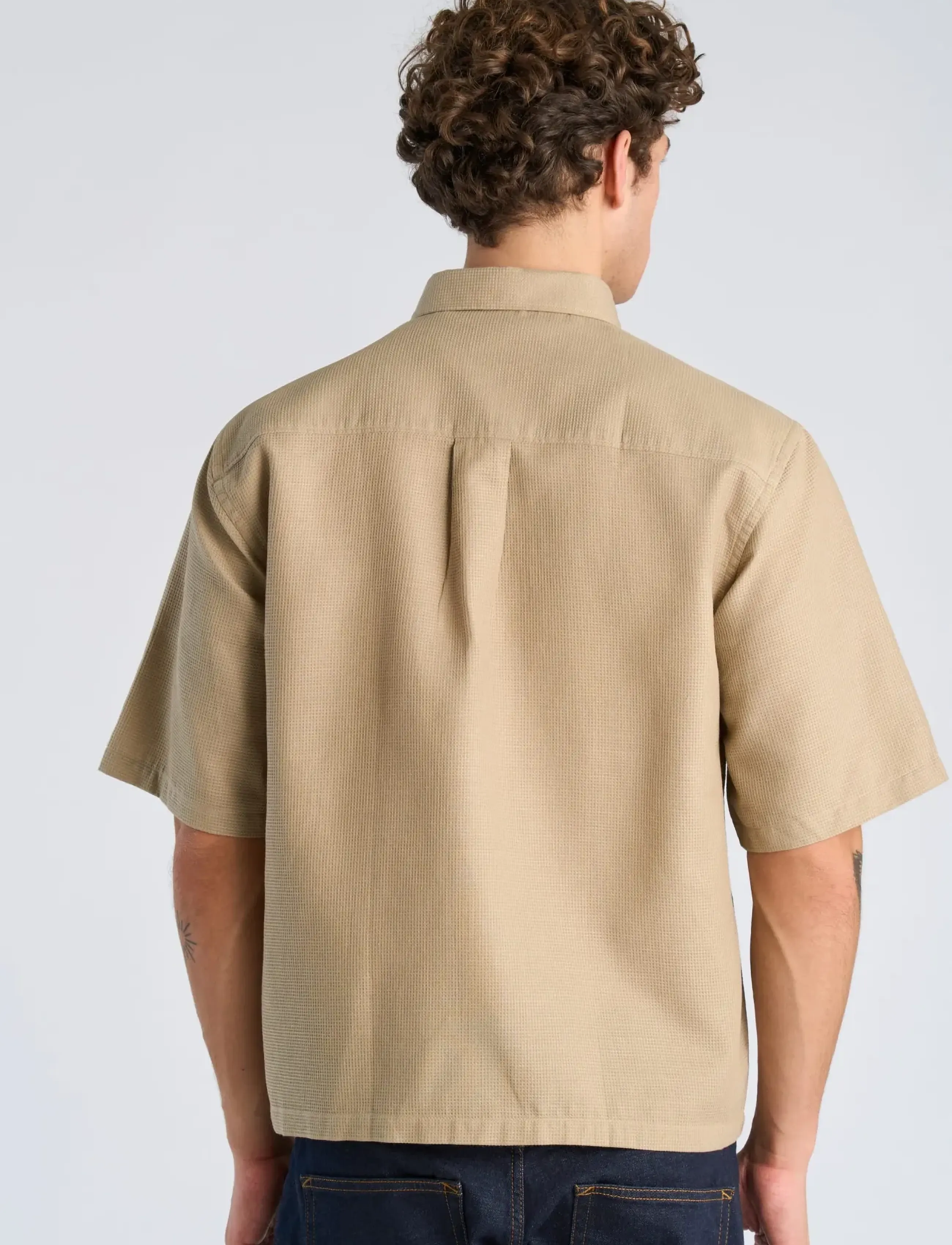 Lindbergh - Solid dobby cotton shirt S/S - kasdienio stiliaus marškiniai - sand - 4