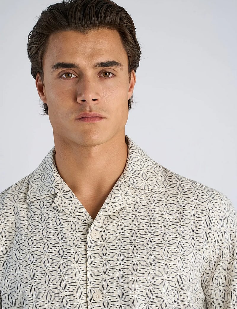 Lindbergh - Two color structure cotton/linen sh - kortærmede skjorter - off white - 5