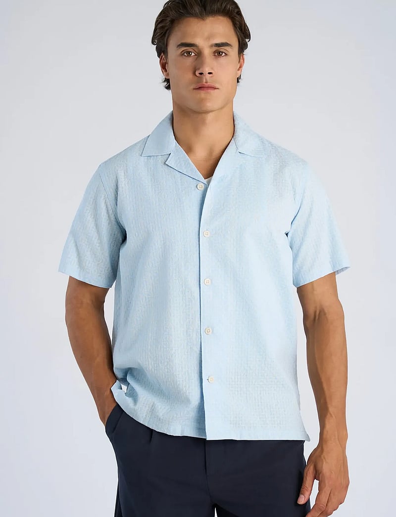 Lindbergh - Two color structure cotton/linen sh - kortærmede skjorter - pastel blue - 3