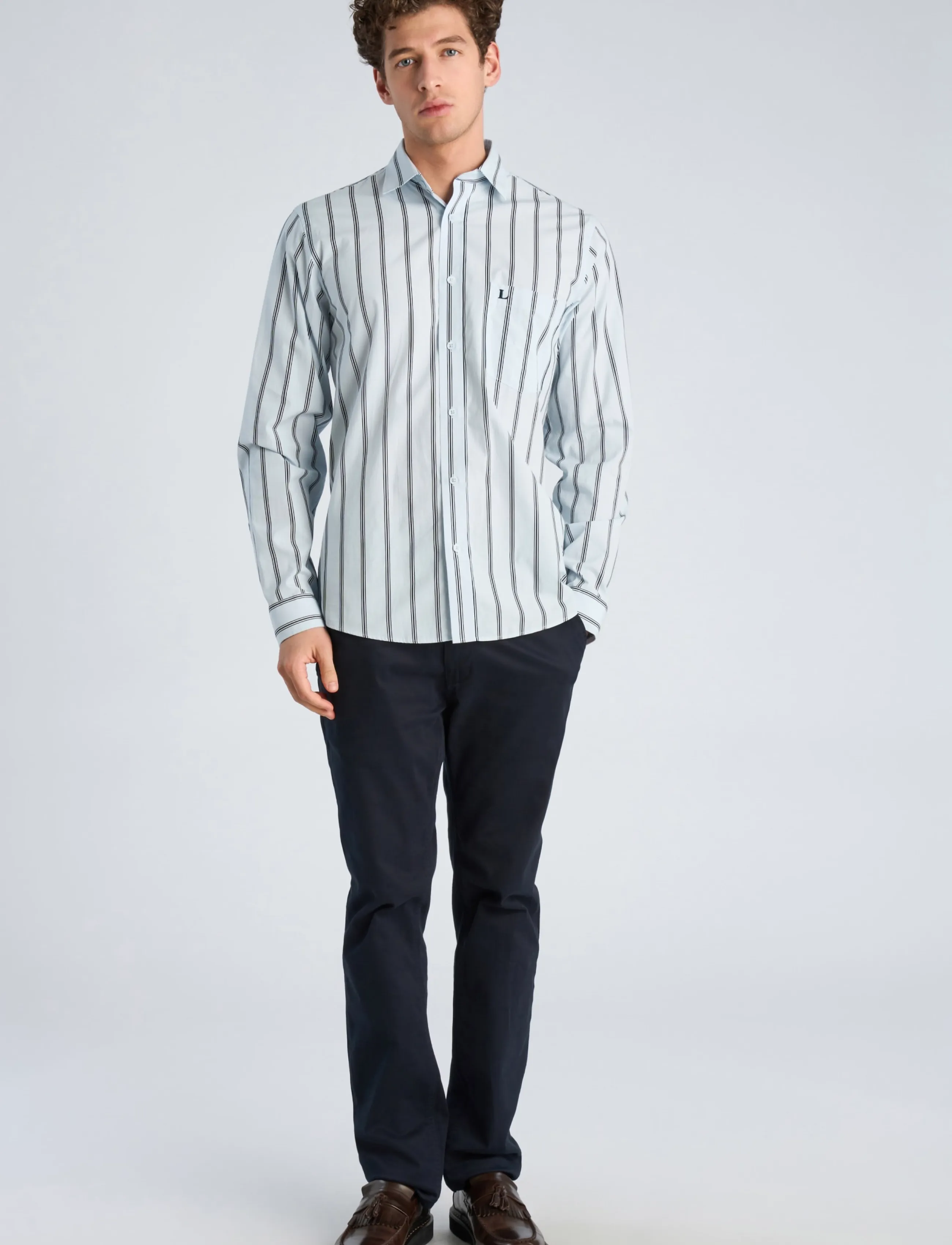 Lindbergh Striped dobby shirt L/S - Mustriga särgid - PASTEL BLUE / blue