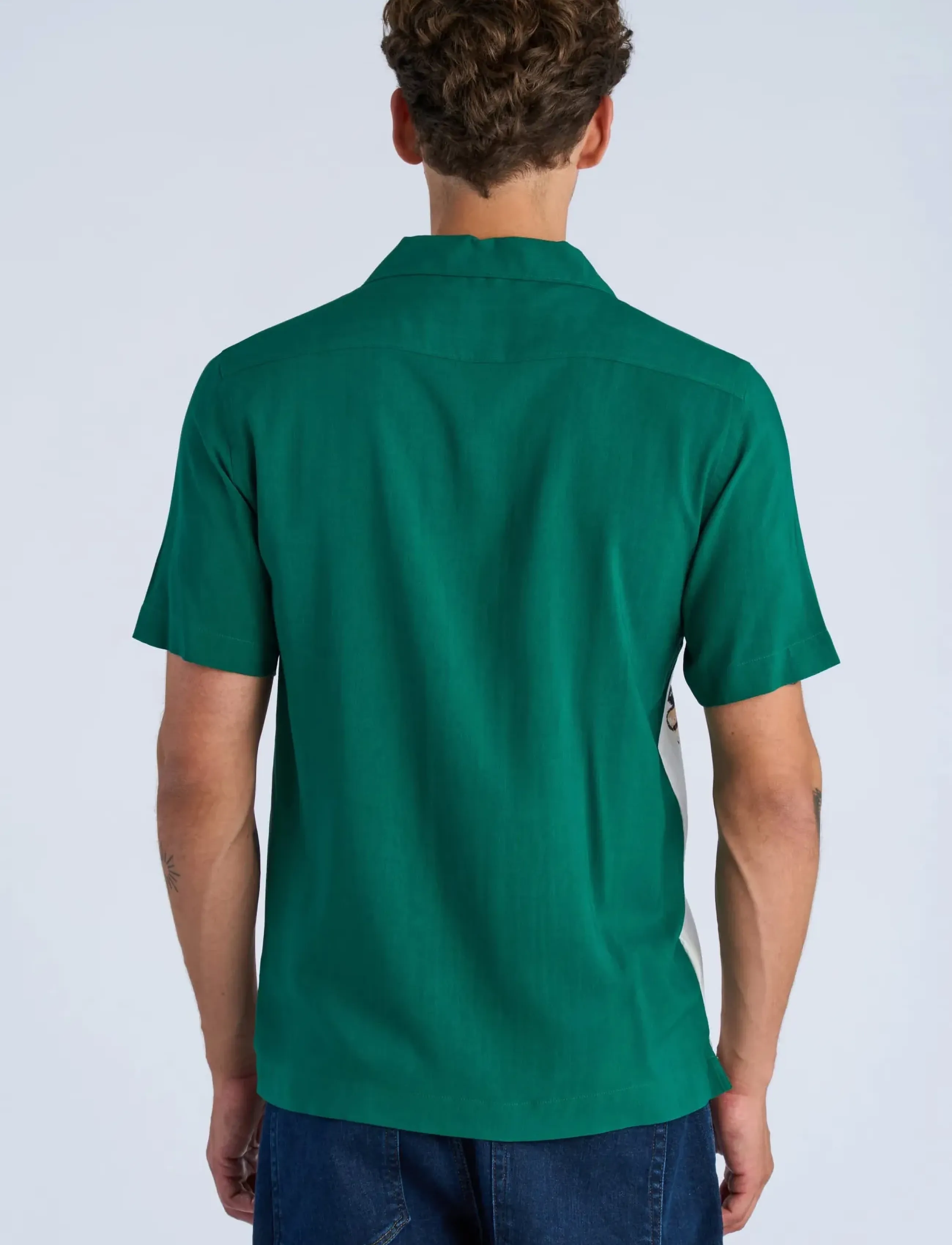 Lindbergh Aop Christmas Viscose Shirt S/S skjortor & blusar herr – bild 3