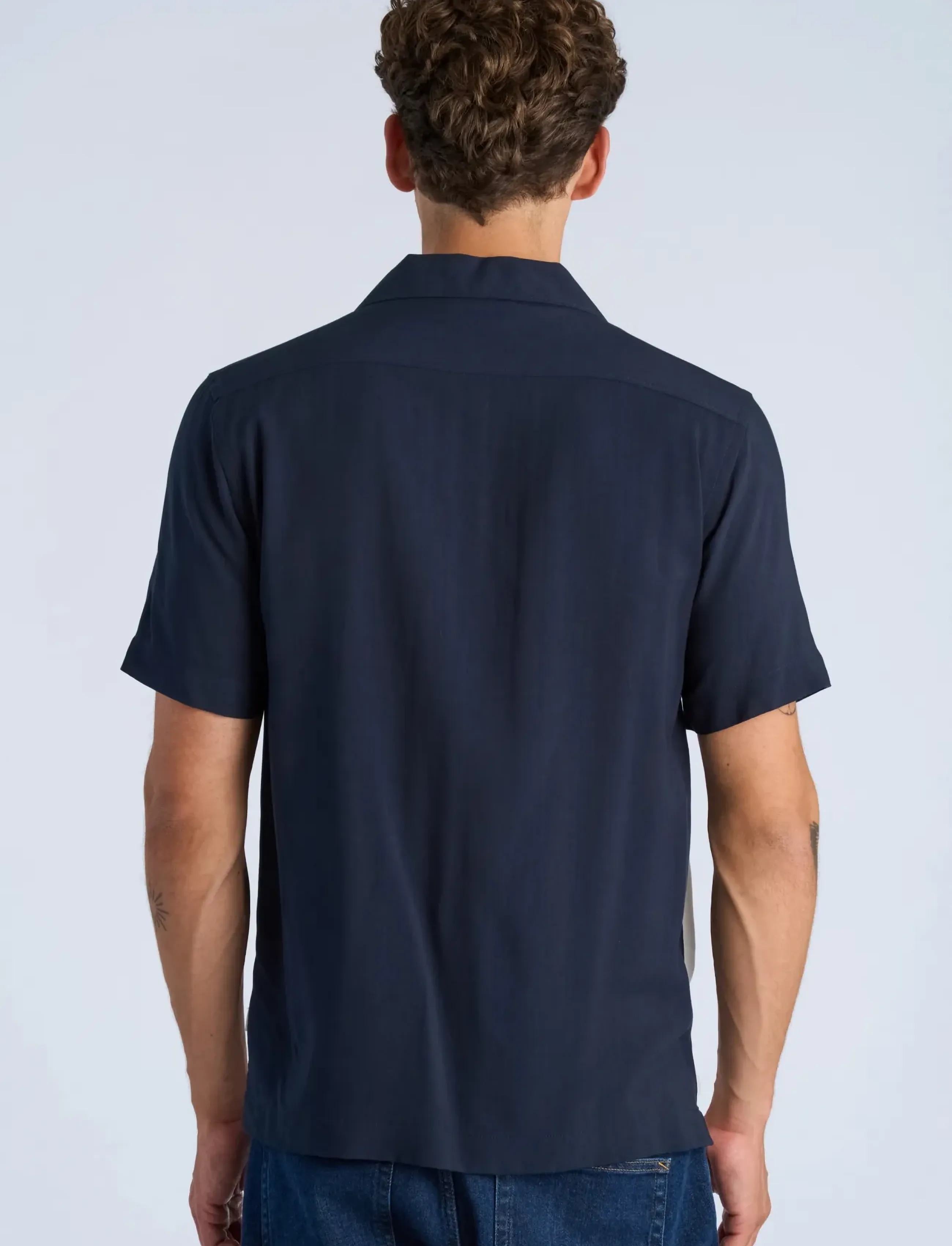 Lindbergh Aop Christmas Viscose Shirt S/S skjortor & blusar herr – bild 4