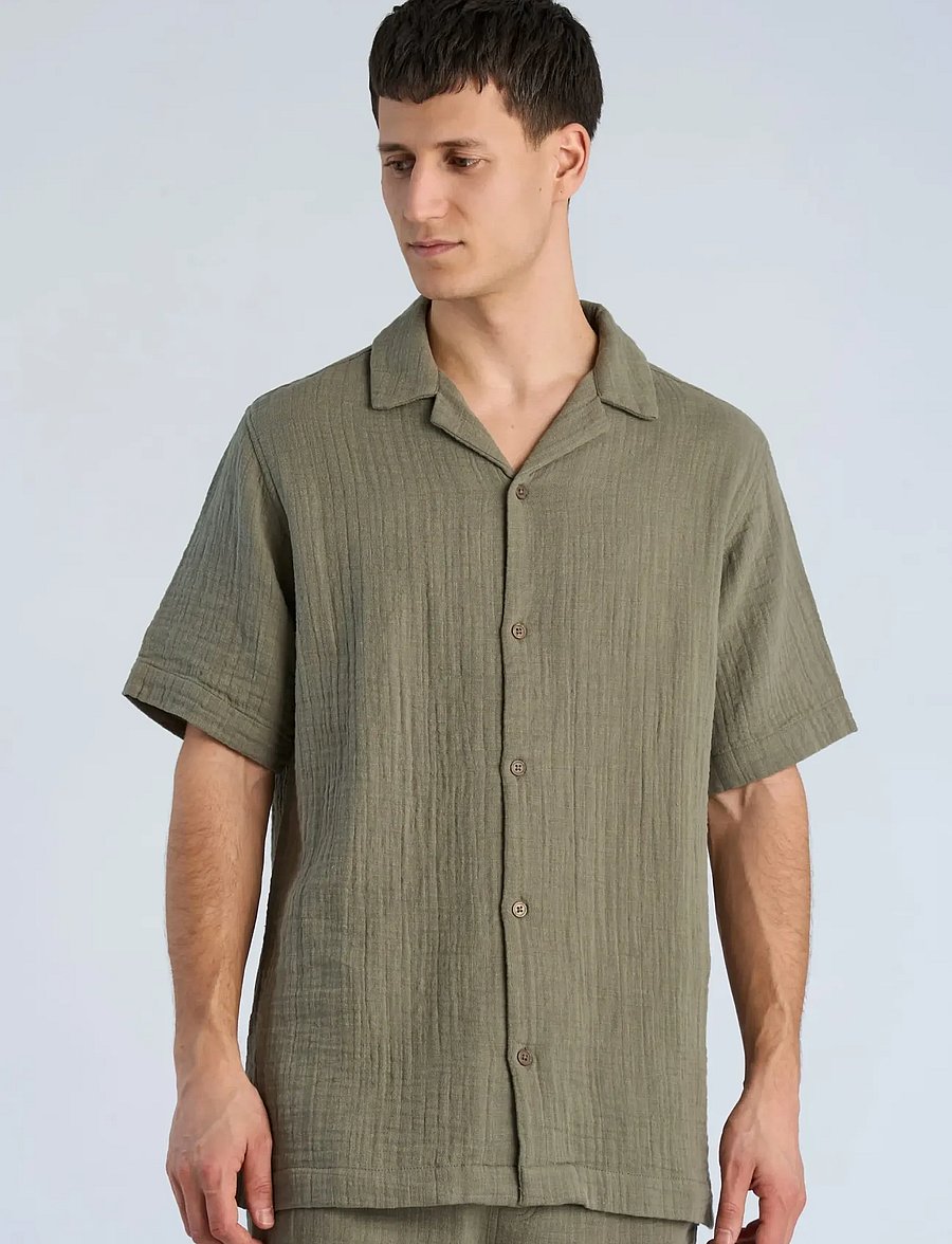 Lindbergh - Cotton muslin resort shirt S/S - lühikeste varrukatega särgid - dk khaki - 3