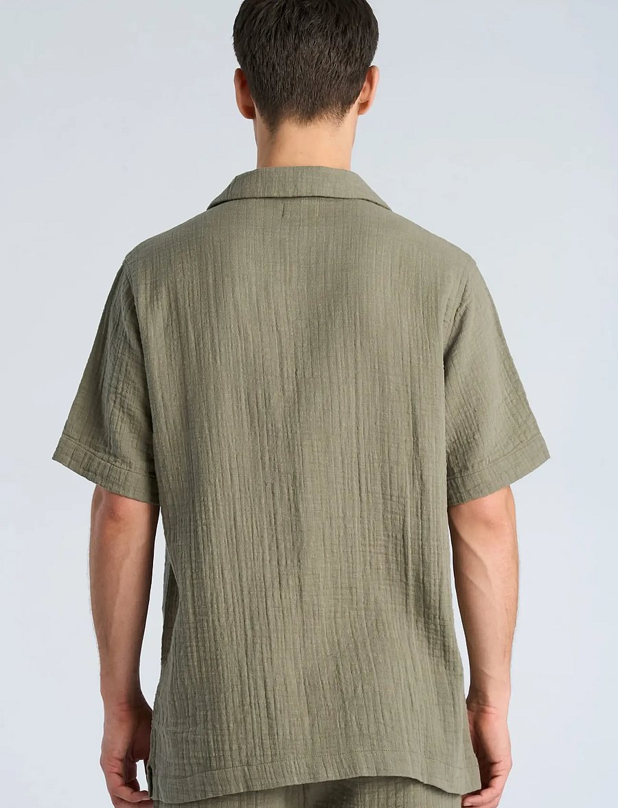 Lindbergh - Cotton muslin resort shirt S/S - lühikeste varrukatega särgid - dk khaki - 4