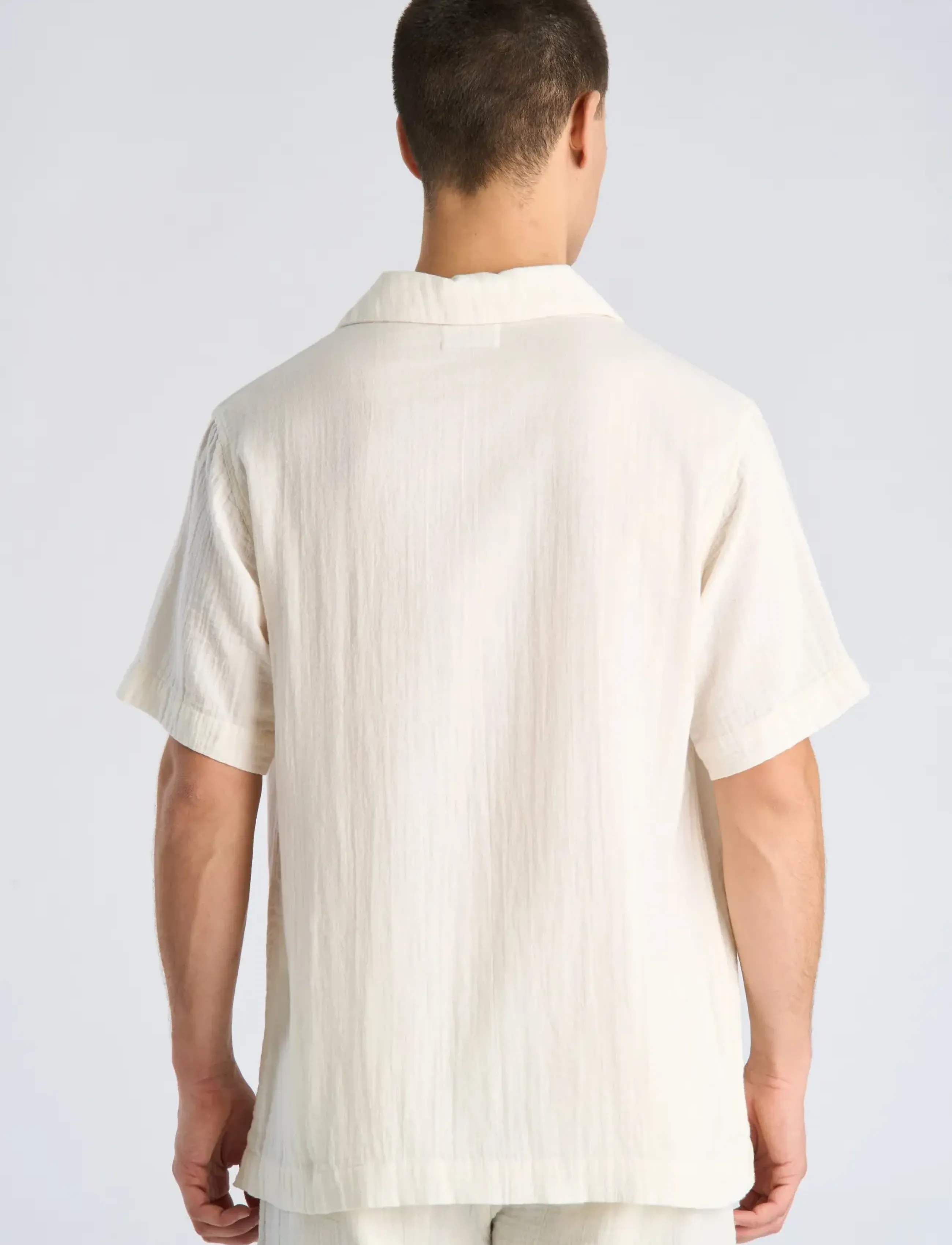 Lindbergh - Cotton muslin resort shirt S/S - kortærmede skjorter - off white - 4