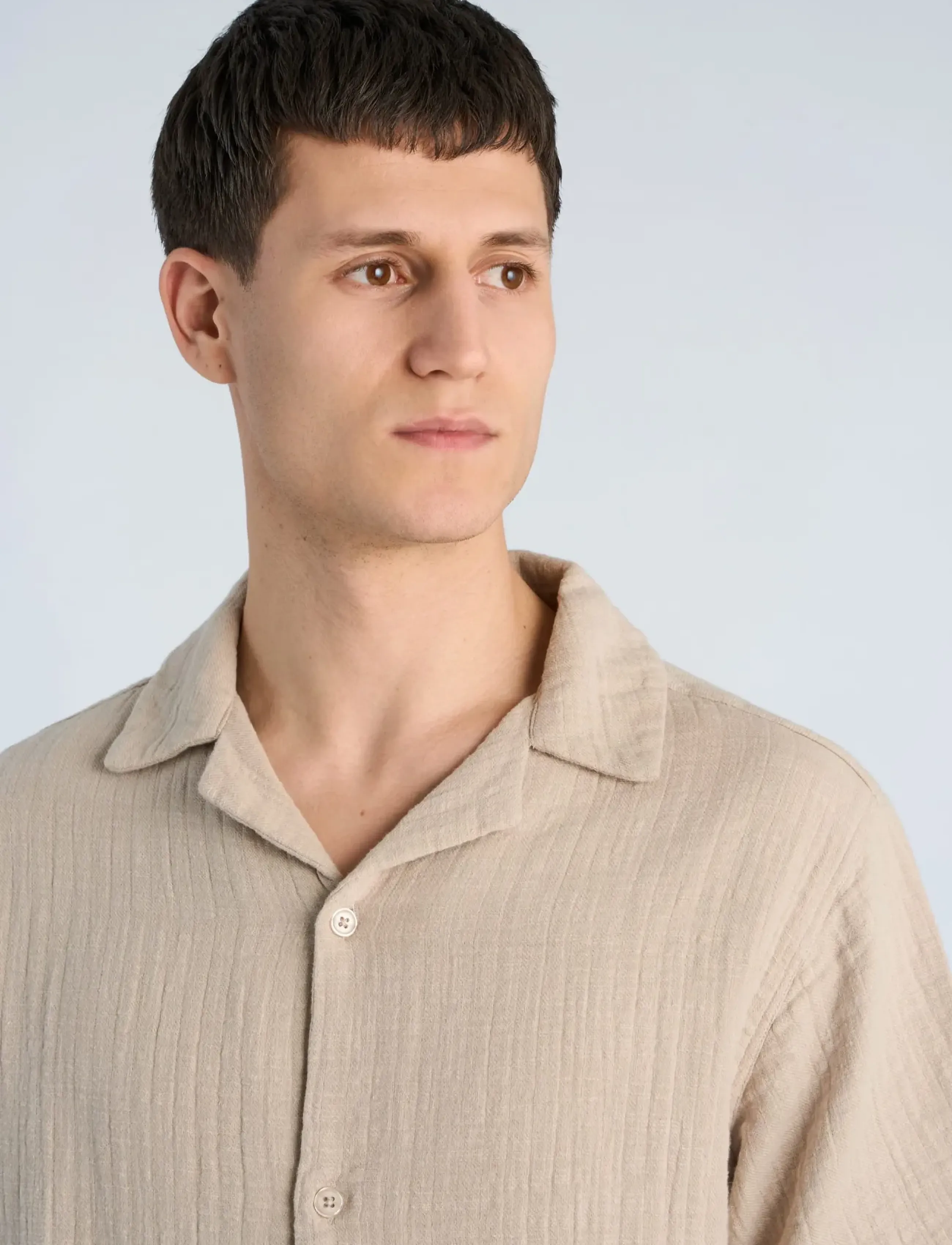 Lindbergh - Cotton muslin resort shirt S/S - kortærmede skjorter - stone - 5