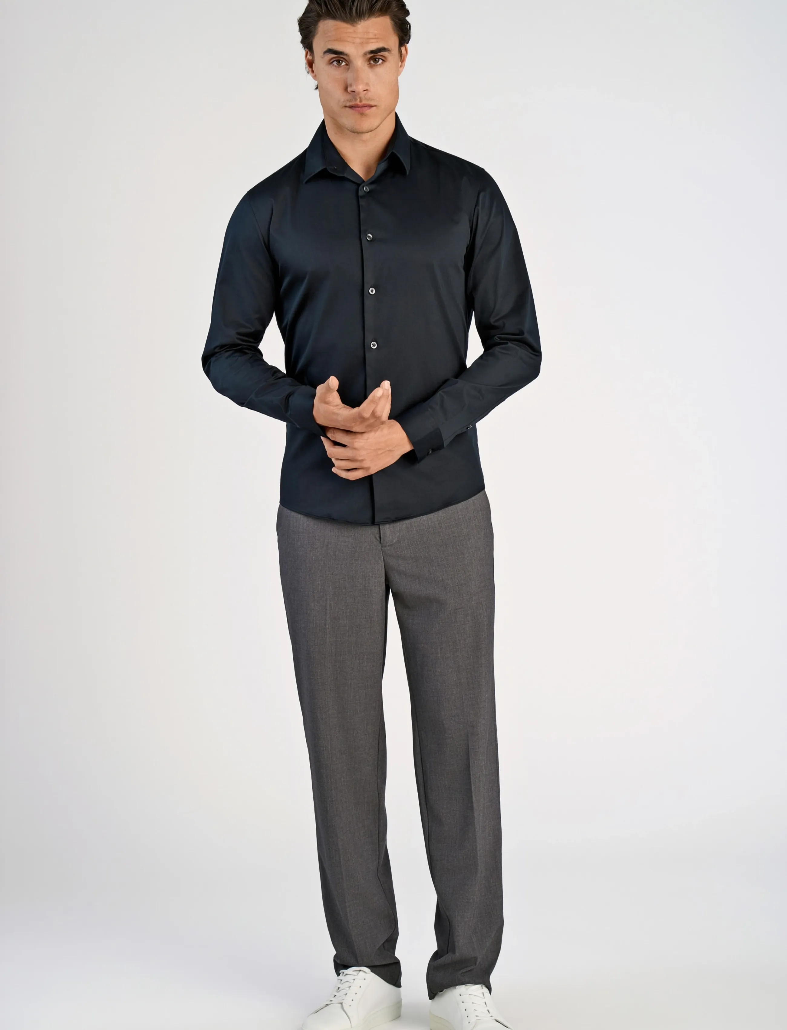Lindbergh Plain Sateen superflex L/S - Riided - BLACK / black