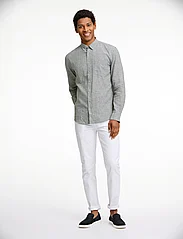 Lindbergh - Cotton/linen shirt L/S - linen shirts - army - 5