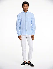Lindbergh - Cotton/linen shirt L/S - hørskjorter - sky blue - 6