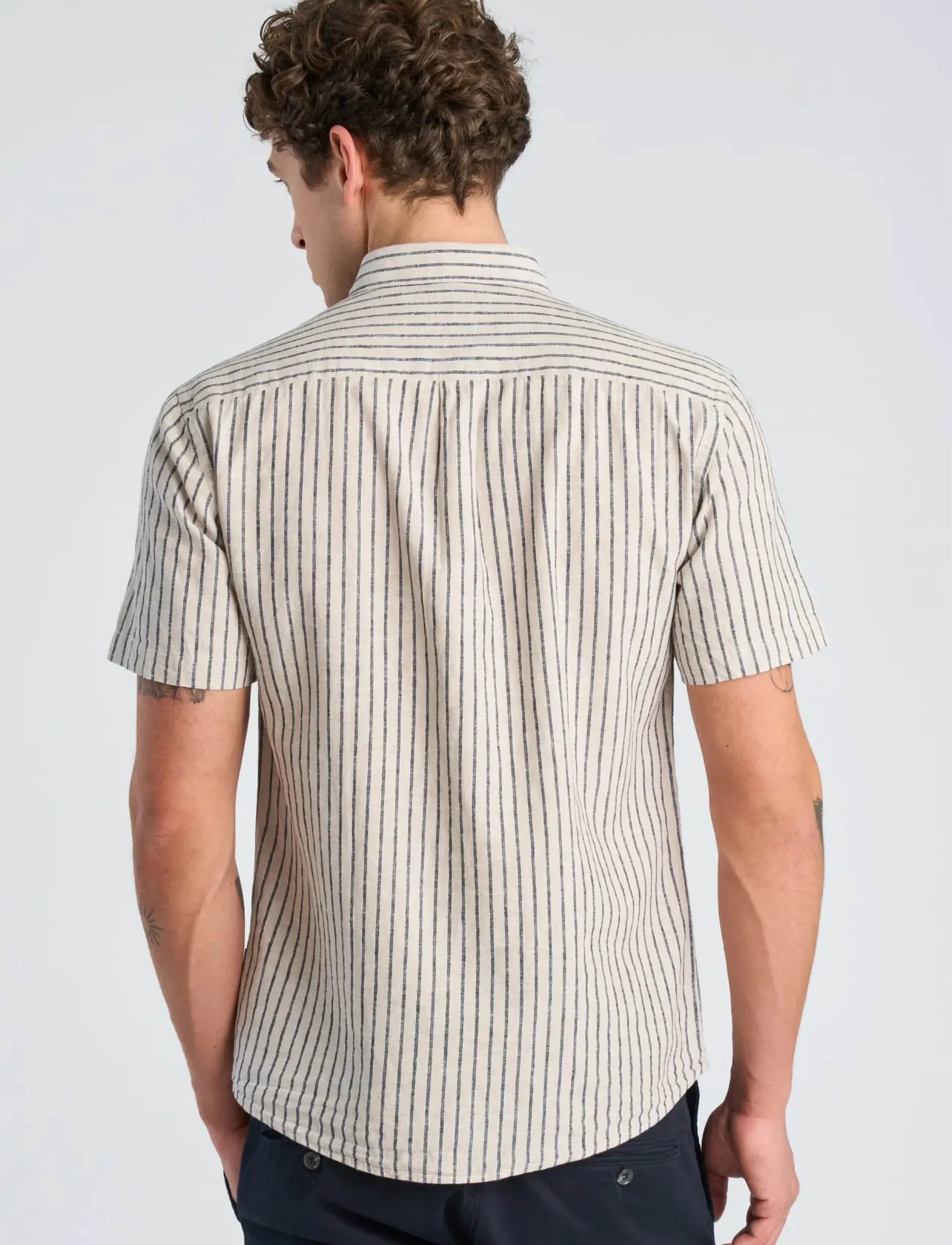 Lindbergh - Striped cotton/linen shirt S/S - hørskjorter - sand - 4
