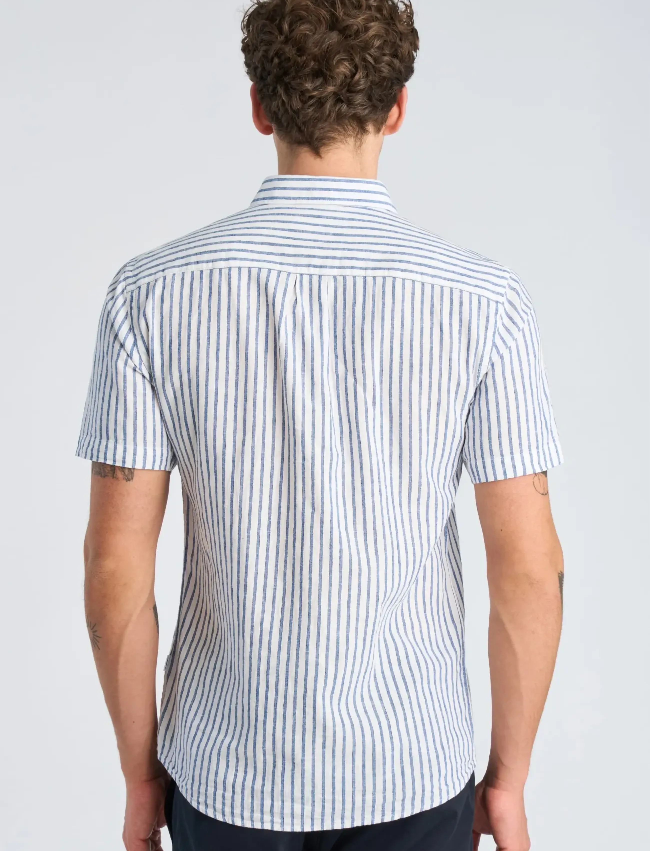 Lindbergh - Striped cotton/linen shirt S/S - hørskjorter - white - 4