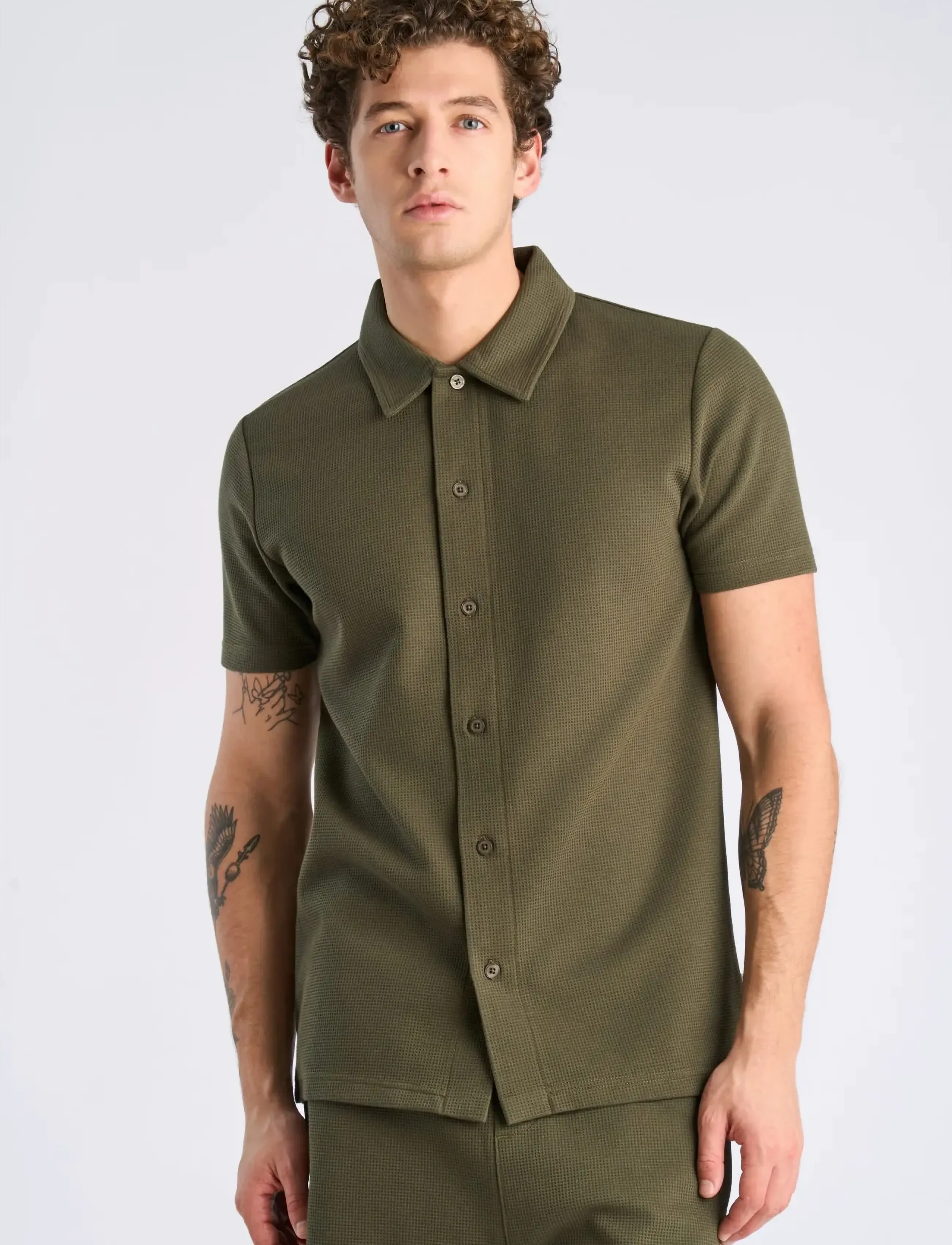 Lindbergh - Waffle short sleeve shirt - kortærmede skjorter - army - 3