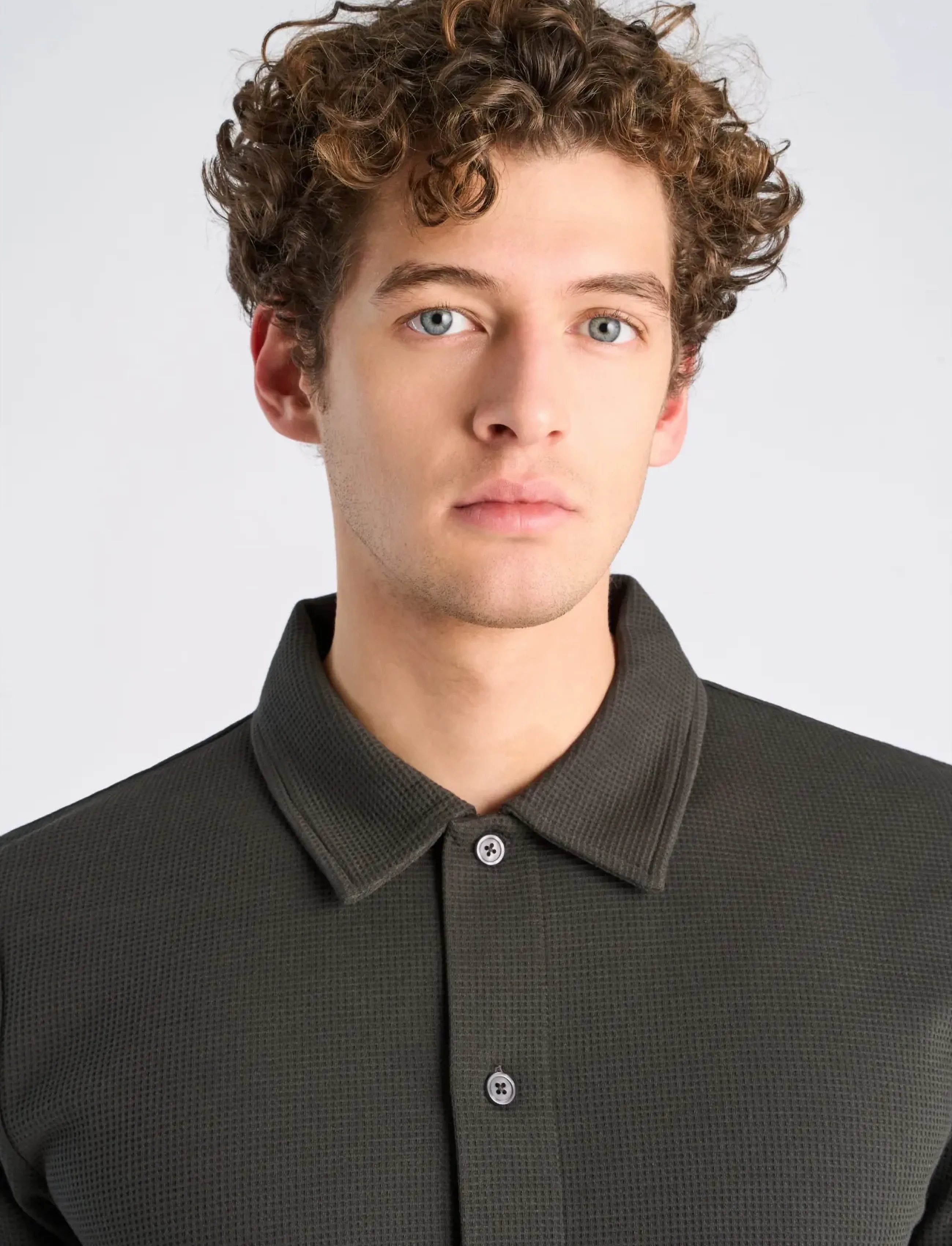 Lindbergh - Waffle short sleeve shirt - kurzarmhemden - ebony brown - 5