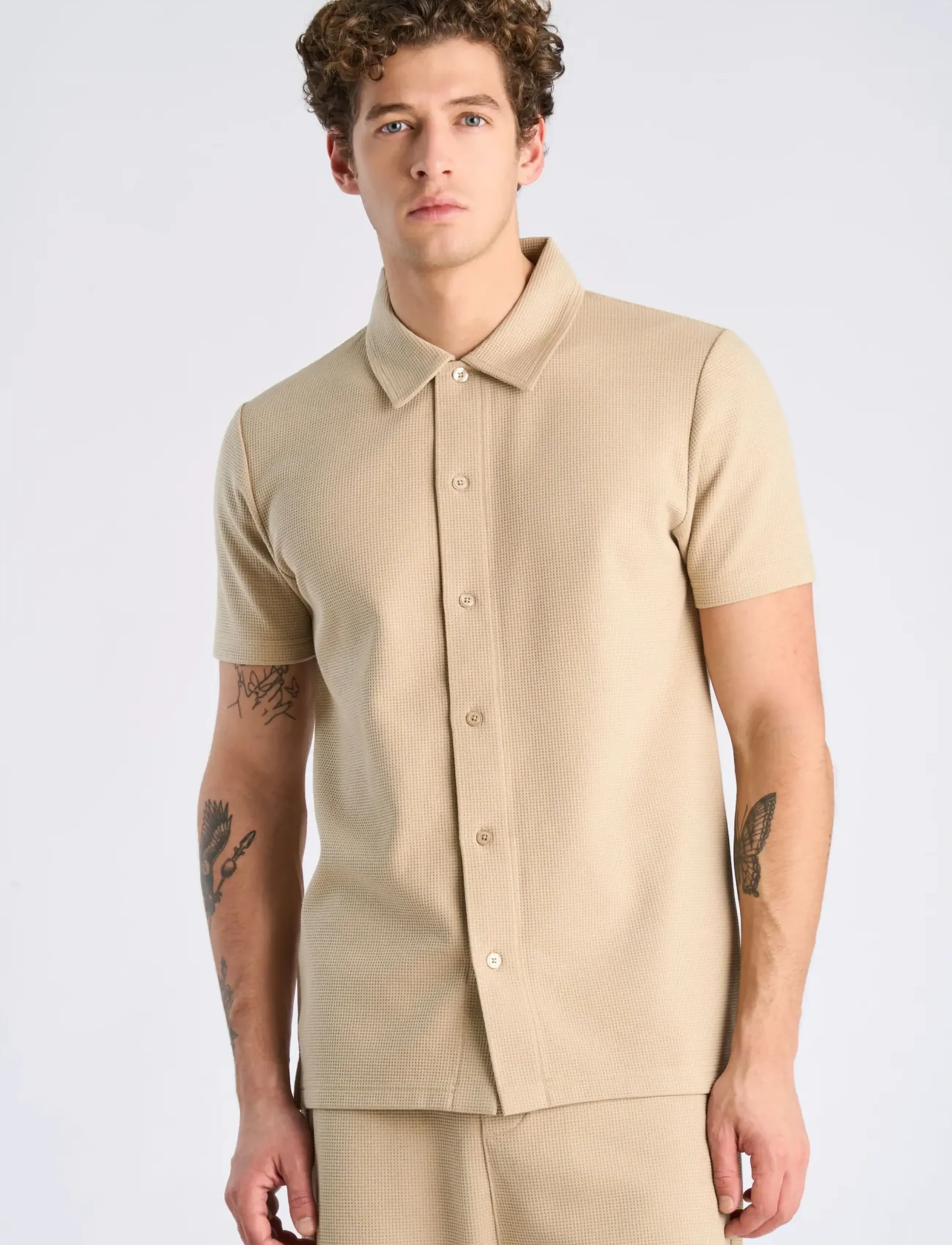 Lindbergh - Waffle short sleeve shirt - kortærmede skjorter - sand - 3