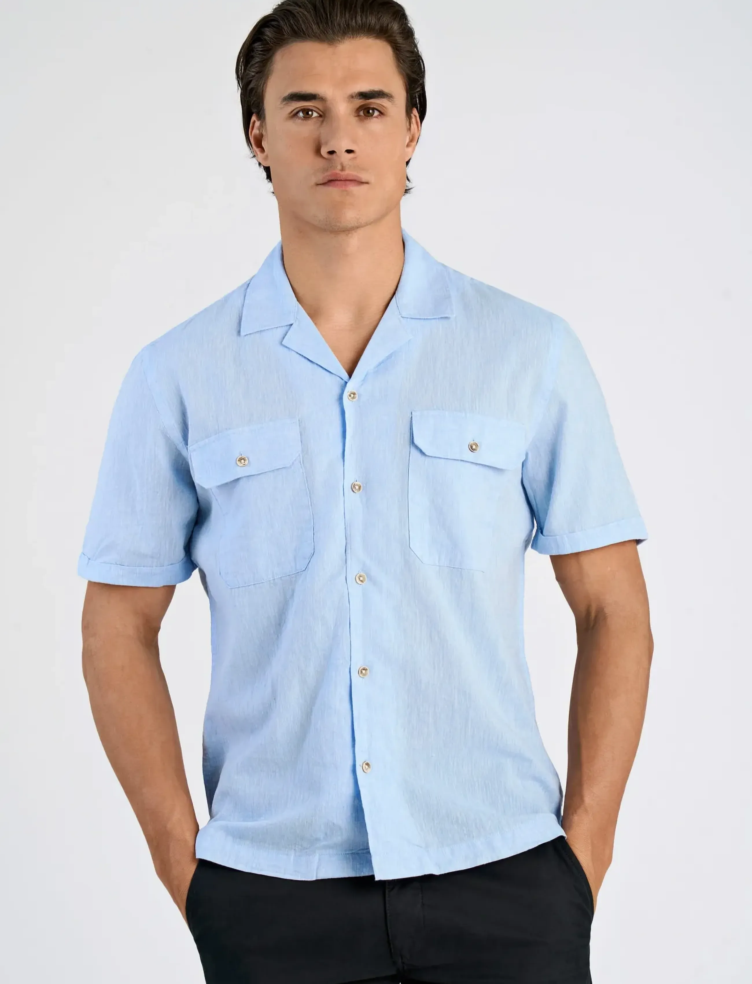 Lindbergh - Cotton/linen resort shirt S/S - hørskjorter - sky blue - 3