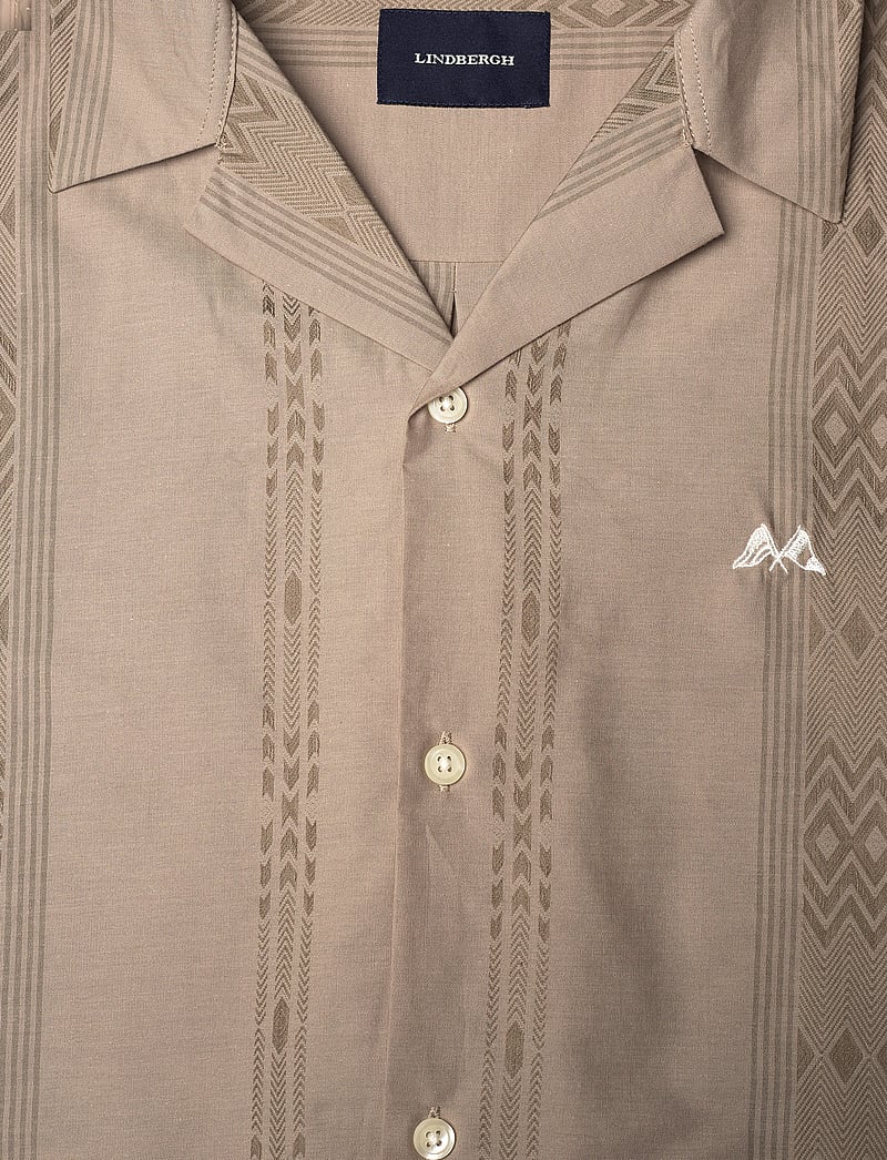 Lindbergh - Dobby stripe S/S resort shirt - kortärmade skjortor - sand - 2