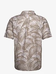 Lindbergh - Washed AOP S/S resort shirt - kortærmede skjorter - sand - 1