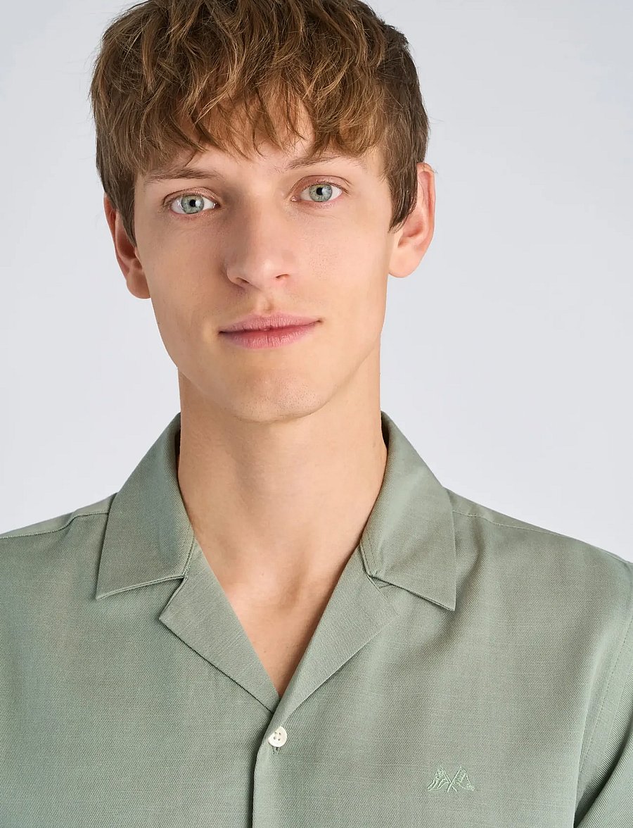 Lindbergh - Cotton / Lyocell blend resort shirt - kortærmede skjorter - faded green - 5
