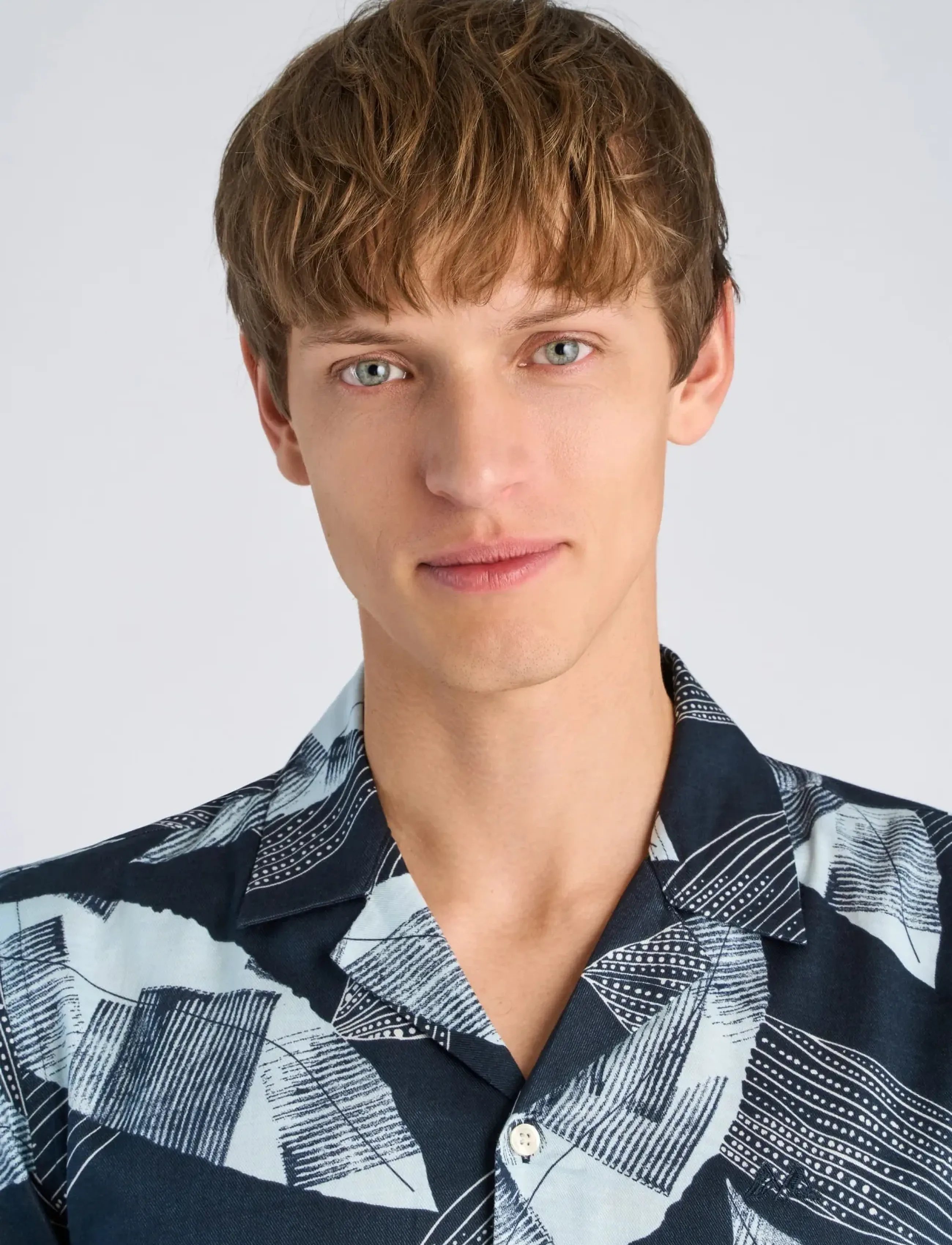 Lindbergh - Cotton / Lyocell blend AOP shirt S/ - hemden mit muster - ice blue - 5
