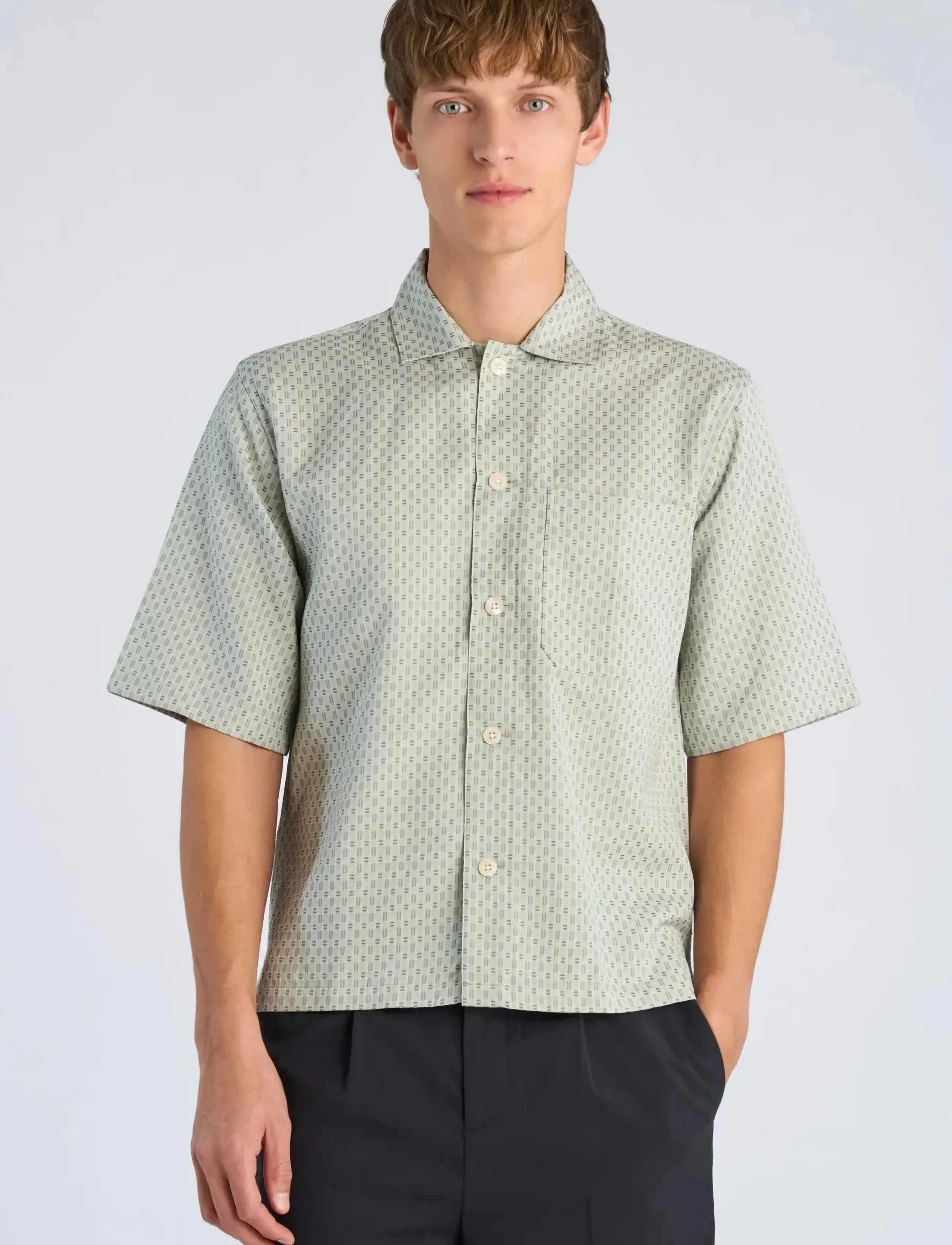 Lindbergh - Structure resort shirt S/S - kurzarmhemden - faded green - 3