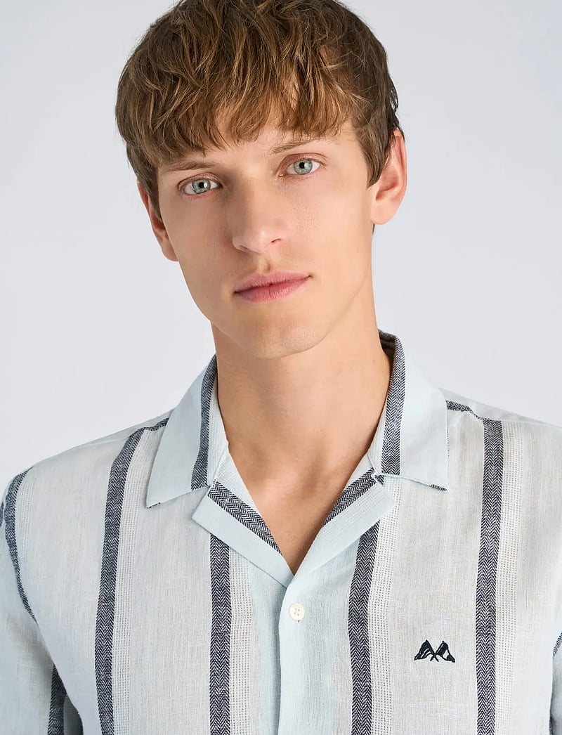 Lindbergh - Structure stripe shirt S/S - gestreifte hemden - ice blue - 5