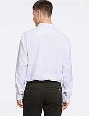 Lindbergh - Clean cool shirt L/S - basic skjorter - white - 9
