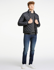 Lindbergh - Quilted jacket - spring jackets - black - 4