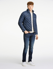 Lindbergh - Quilted jacket - spring jackets - navy - 4