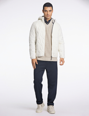 Lindbergh - Puffer jacket w?.hood - Žieminės striukės - off white - 2
