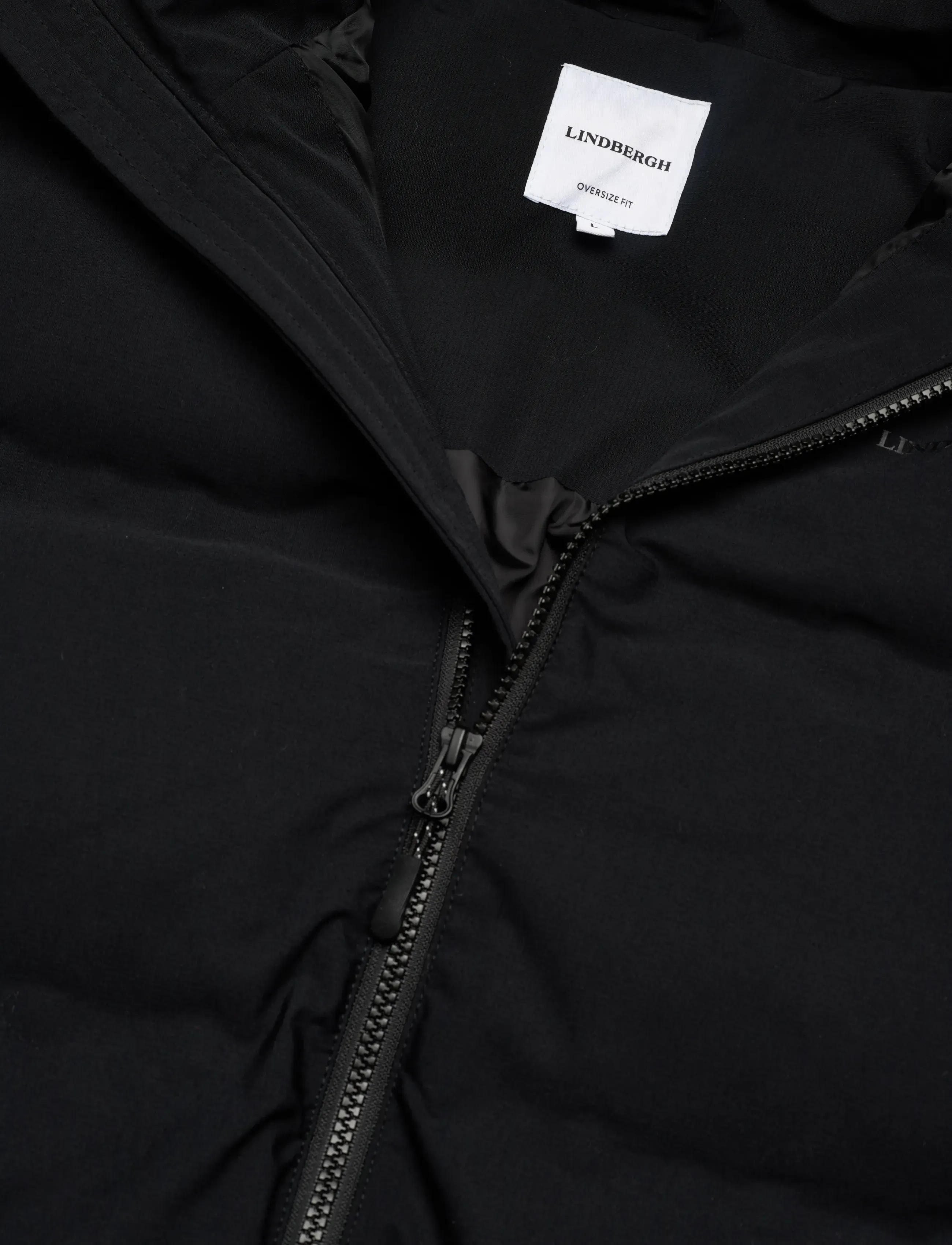 Lindbergh - Cropped seamless puffer jacket - jackets - black - 2