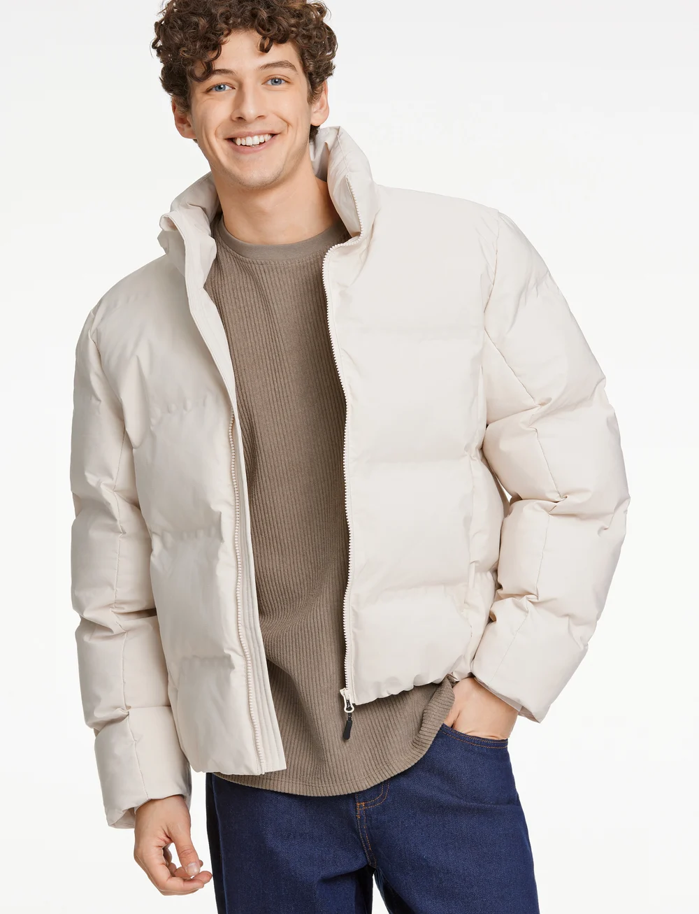 Cropped cream puffer jacket shop