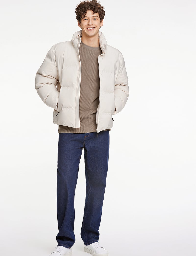 Lindbergh - Cropped seamless puffer jacket - winterjacken - off white - 4
