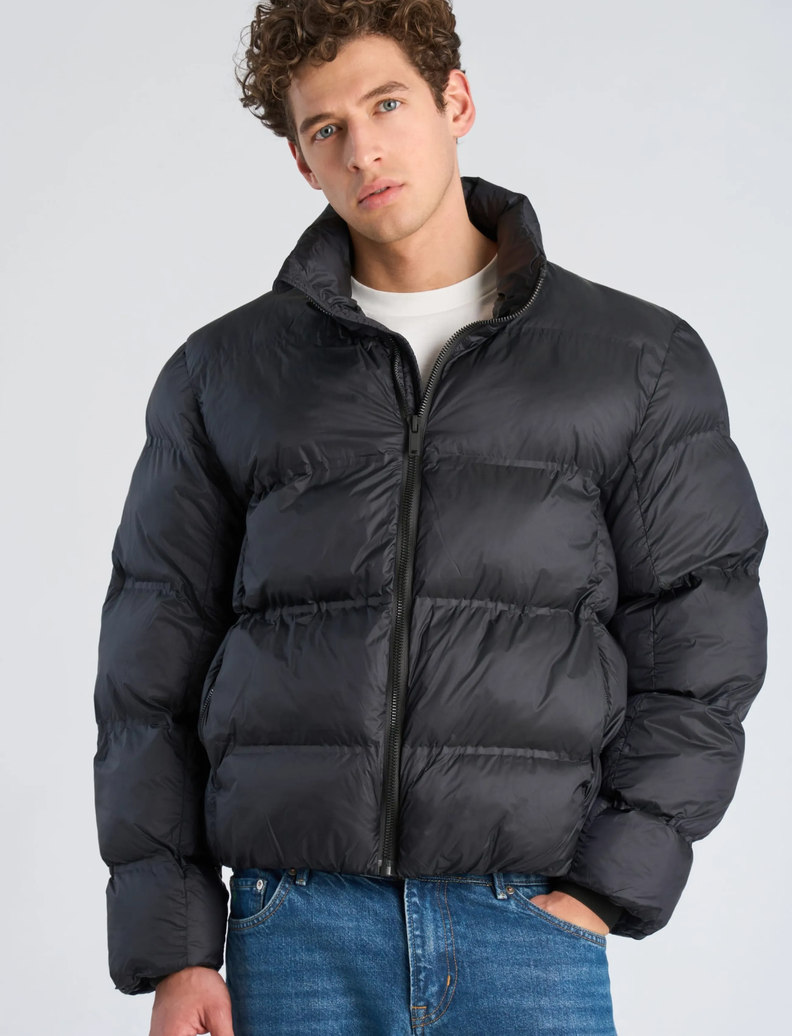 Lindbergh - Cropped seamless puffer jacket - fall jackets - black - 3