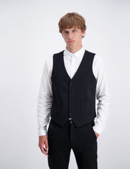 Lindbergh - Superflex knitted waistcoat - vestes - black - 2